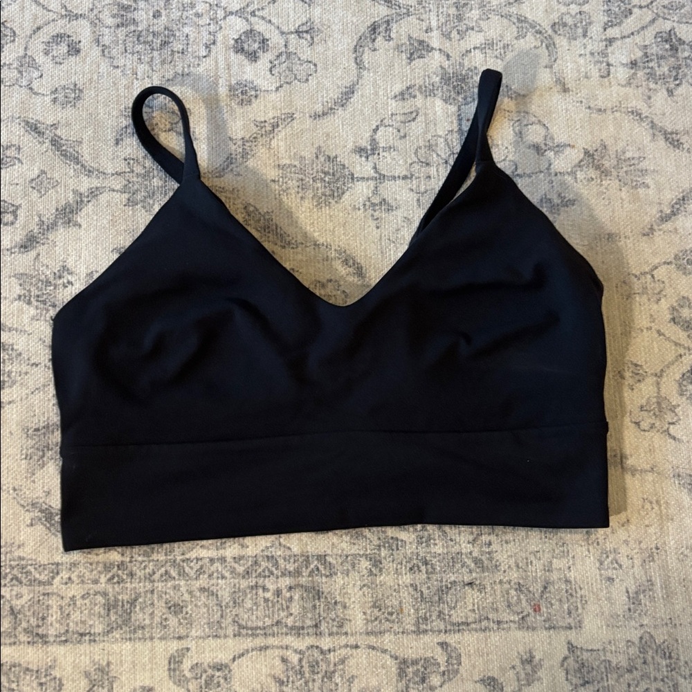 Lululemon Women’s Focuser Scoop Neck Bra c/d cup - size medium - black
